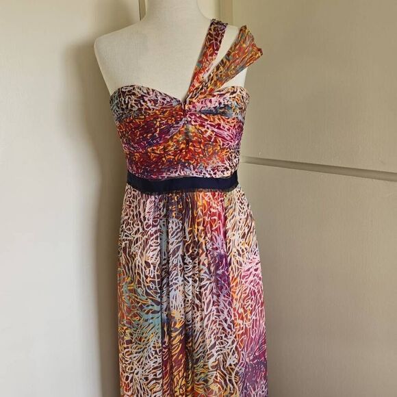 BCBG MaxAzria Inga One-Shoulder Silk Dress in begonia color. NWOT, Size 10. - Picture 4 of 11